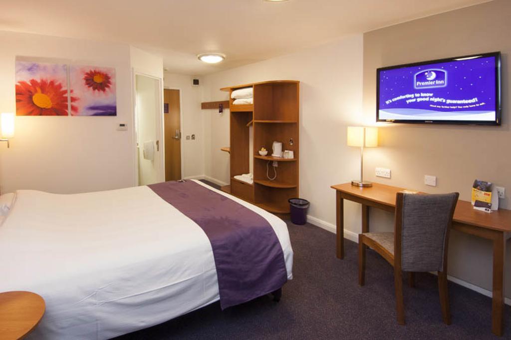 Premier Inn Birmingham South - Hall Green Exterior foto